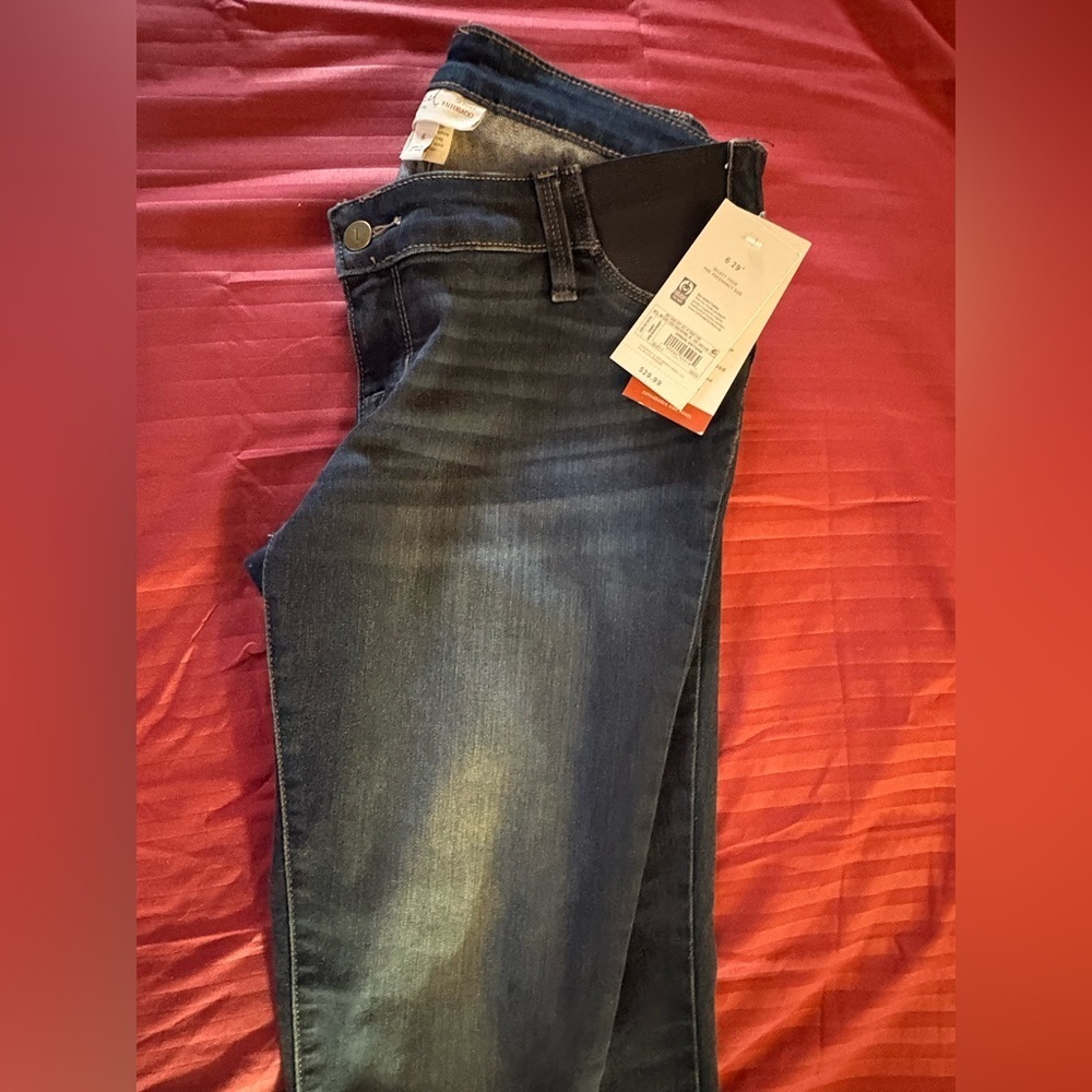 NWT-  Isabel maternity pregnancy stretch jeans, Classic Blue Denim Jeggings